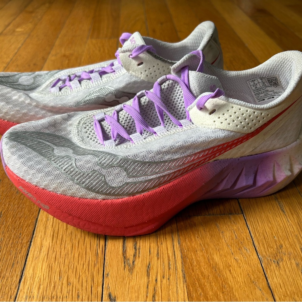 Saucony Endorphin Pro 4 women’s size 8